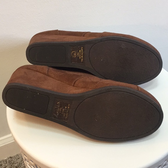 Unr8ed | Wedge Suede Booties | Size 7 - Picture 4 of 4